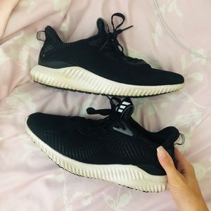 ADIDAS BOOST/BOUNCE TENNIS SHOES